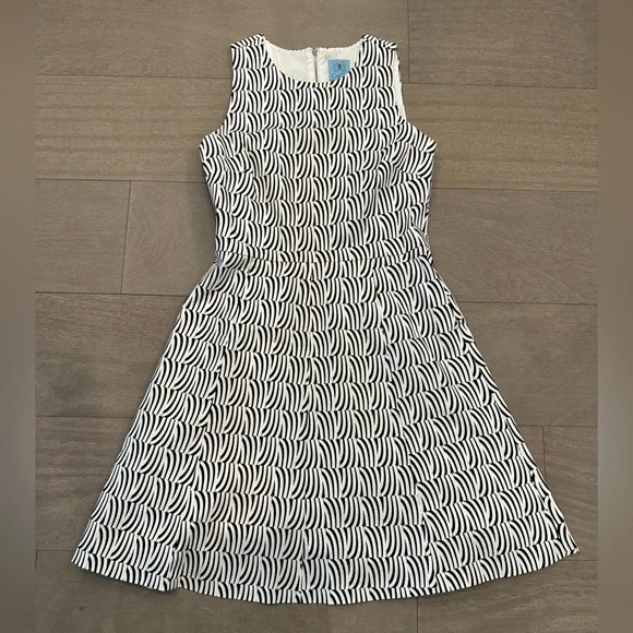 CeCe | Dresses | Cece Fit And Flare Dress Blackwhite Size 2 | Poshmark